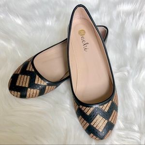Machi Black & Gold Chevron Fusta Flat- Size 8